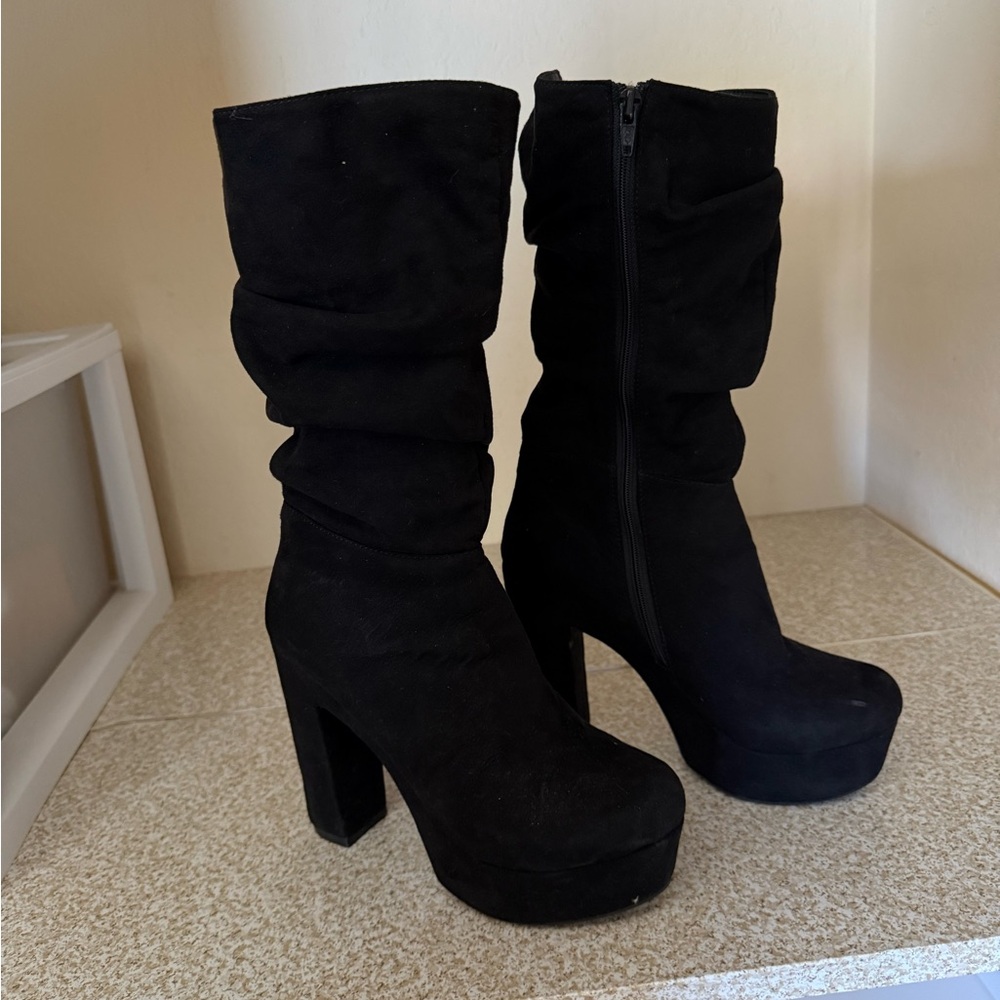 Elegant Black Women's Boots